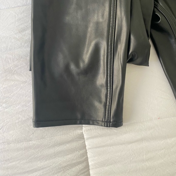 Abercrombie & Fitch “Ankle Straight Ultra High Rise” 4/27 - Picture 2 of 4